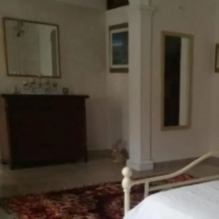 Casa Vacanza Gloria דירה פורטו צ'זראו